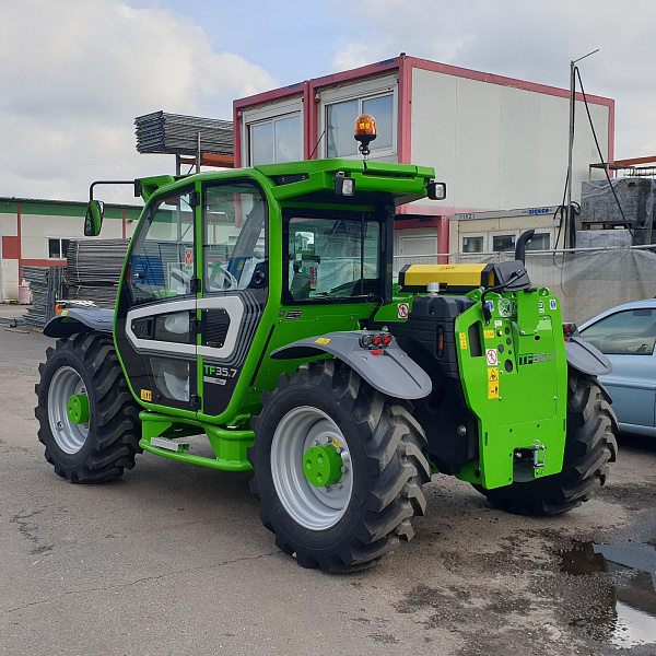 Телескопический погрузчик Merlo TF35.7-115 EE